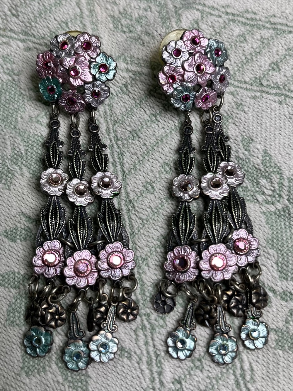 Vintage Banana Bob Floral Chandelier Drop Earrings - Pink & Green